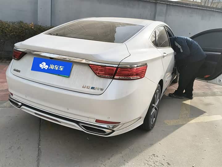 Geely Emgrand GT Hybrid 2021 2021款 1.5T ePro 领耀版