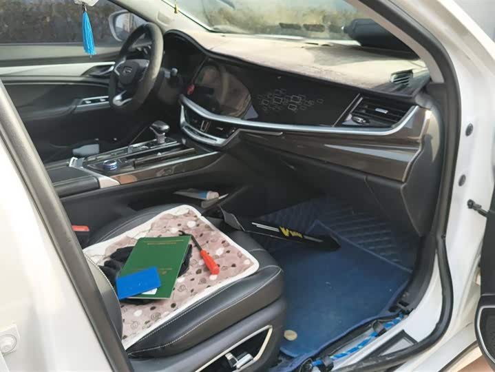 Geely Emgrand GT Hybrid 2021 2021款 1.5T ePro 领耀版