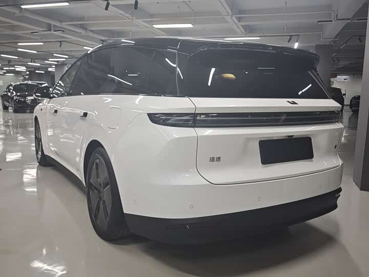 LiXiang i8 2025 2025款 标准版