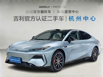 Geely Galaxy E8 2025 2025款 620km 四驱星舰激光雷达智驾版