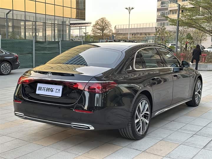 Mercedes-Benz E-Class 2025 2025款 E 300 L 时尚型