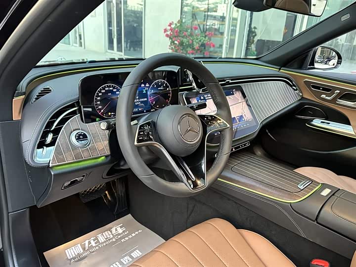 Mercedes-Benz E-Class 2025 2025款 E 300 L 时尚型