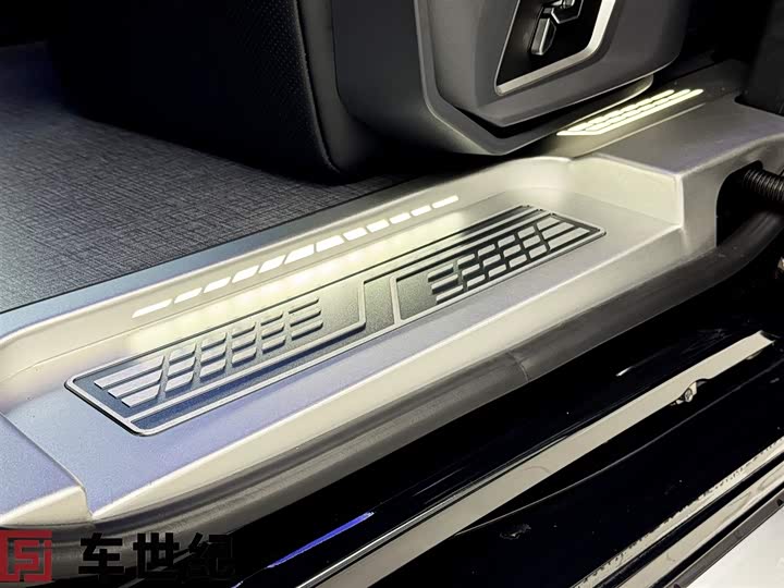 Toyota Granvia 2026 2026款 2.5L混动 舒适版