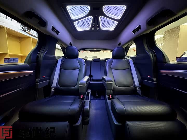 Toyota Granvia 2026 2026款 2.5L混动 舒适版