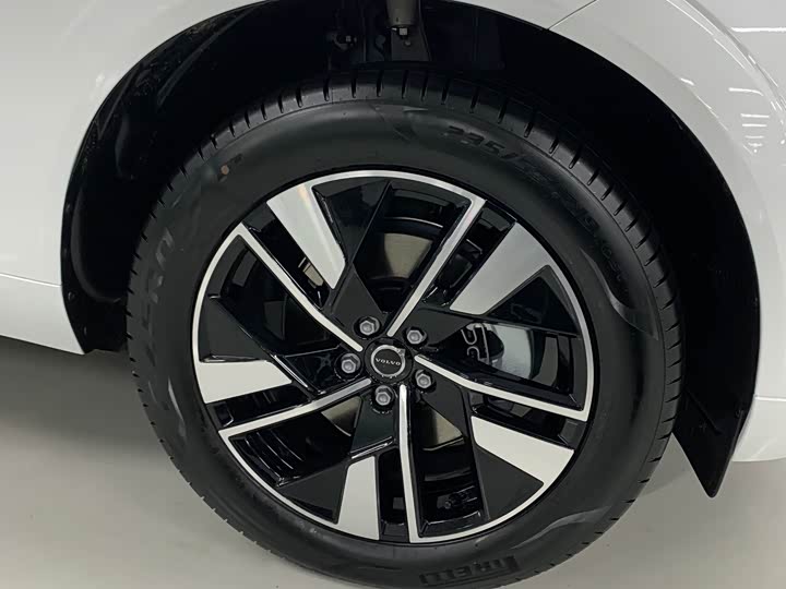 Volvo XC60 2026 2026款 B5 四驱智远豪华版