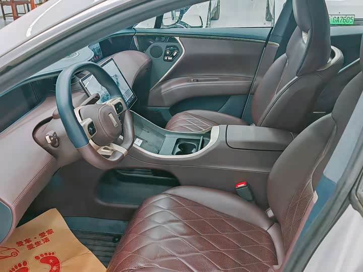 Avatr 11 2024 2024款 580 三激光四驱奢享版