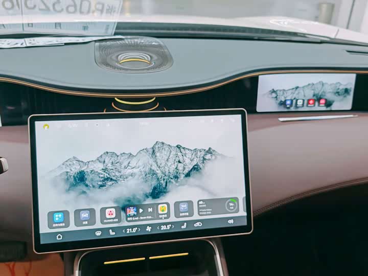 Avatr 11 2024 2024款 580 三激光四驱奢享版