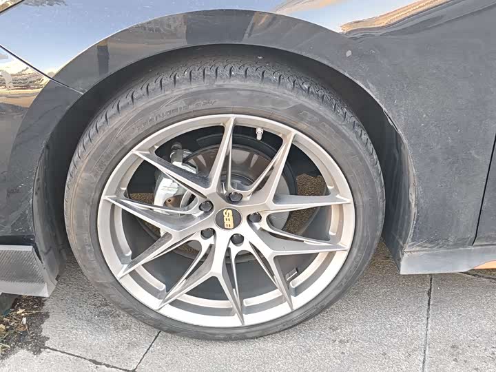 Changan UNI-V 2024 2024款 1.5T 尊贵运动型