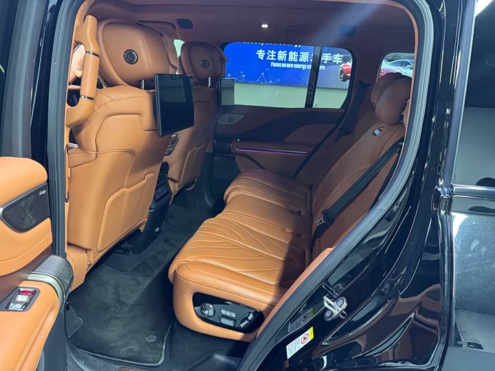 BYD Yangwang U8 2023 2023款 豪华版