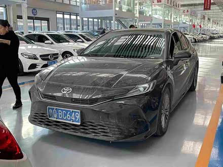 Toyota Camry 2025 2025款 双擎 2.0HG 光辉版