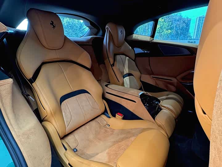 Ferrari Purosangue 2023 2023款 6.5L V12