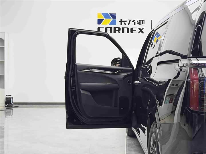 Zeekr 009 2024 2024款 七座过道版四驱 108kWh