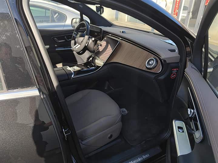 Mercedes-Benz EQE SUV 2024 2024款 500 4MATIC 先锋版