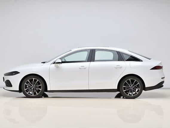 Roewe D7 2025 2025款 DMH 125km 世界冠军卓越版