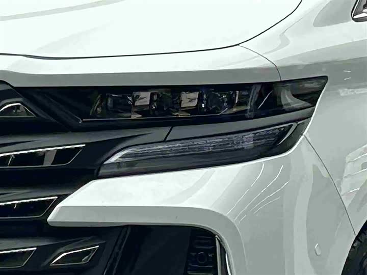 Toyota Vellfire 2024 2024款 皇冠 双擎 2.5L 至尊行政版