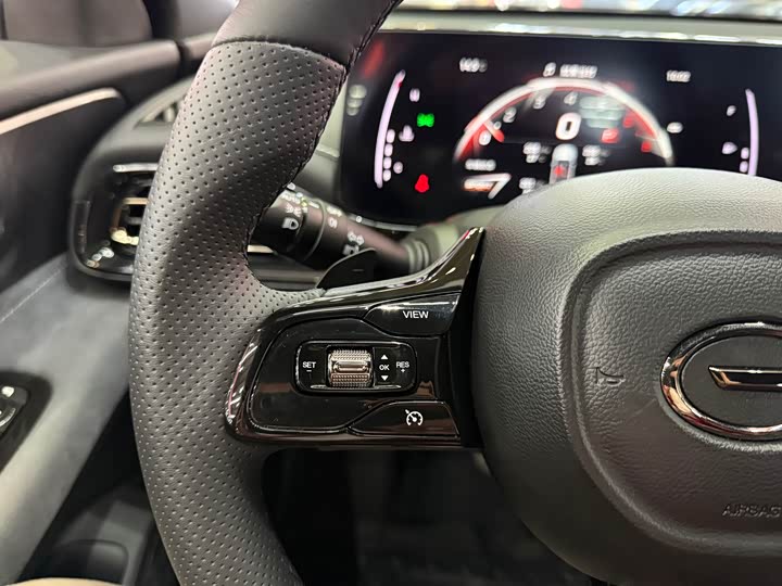 GAC Trumpchi Empow R 2024 2024款 400T 自动 影豹R PRO版