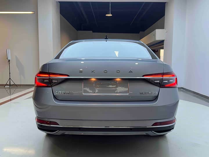 2023 Skoda Superb