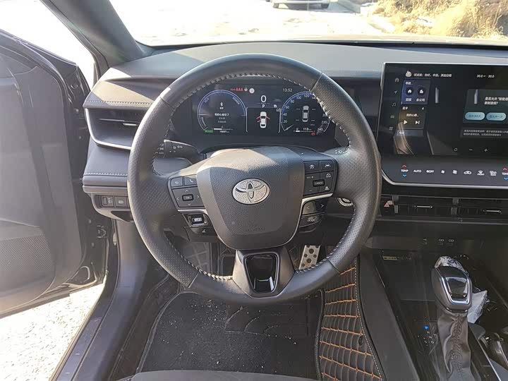 Toyota Camry 2024 2024款 双擎 2.0HXS 运动Plus版