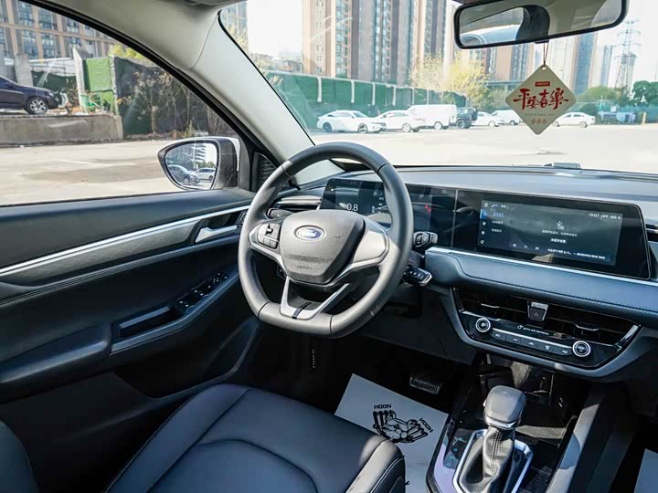 Ford Escort 2021 2021款 1.5L 自动铂金版