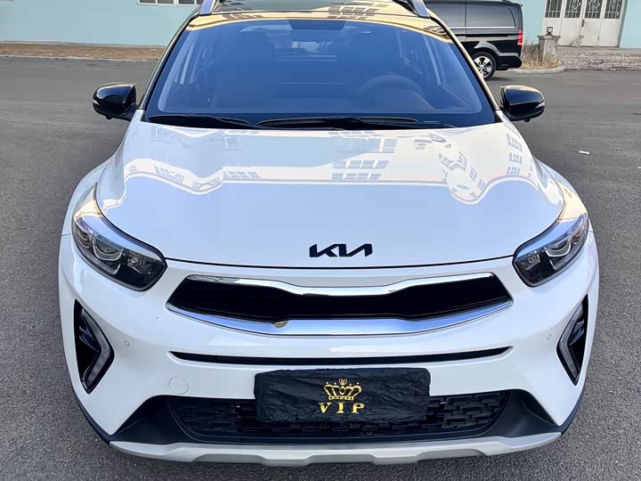 Kia KX1 2021 2021款 1.4L CVT趣享天窗款