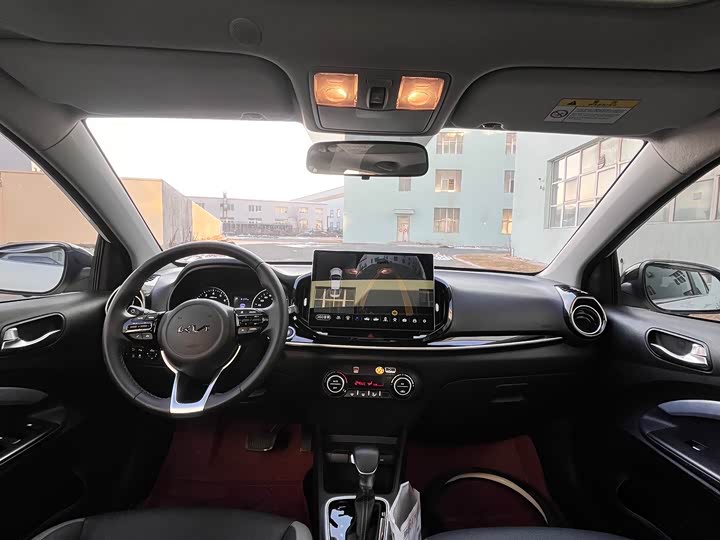 Kia KX1 2021 2021款 1.4L CVT趣享天窗款