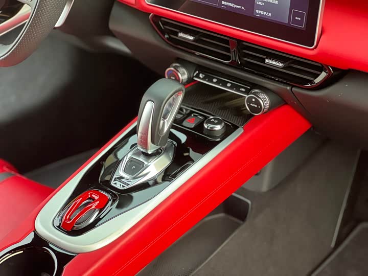 Lotus Emira 2021 2021款 2.0T DCT First Edition