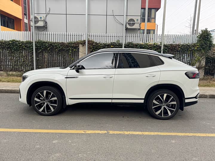 Volkswagen Tayron X 2023 2023款 330TSI 两驱旗舰智慧版