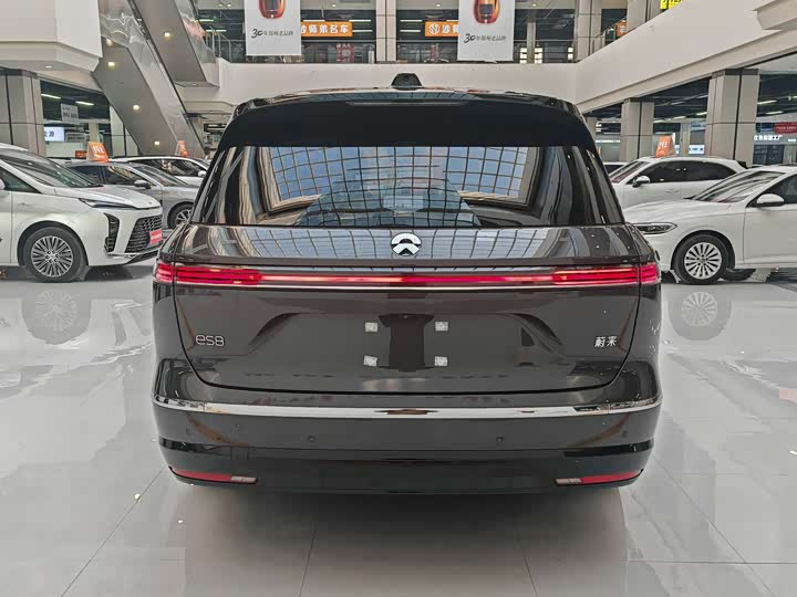 Nio ES8 2026 2026款 六座行政豪华版