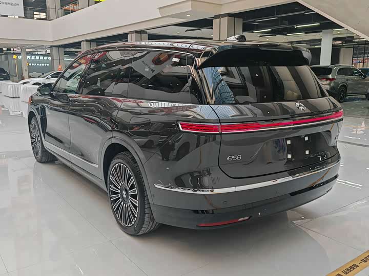 Nio ES8 2026 2026款 六座行政豪华版