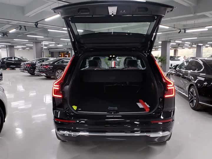 Volvo XC60 2026 2026款 B5 四驱智远豪华版