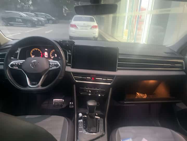 Volkswagen Tiguan X 2022 2022款 330TSI 两驱越享版