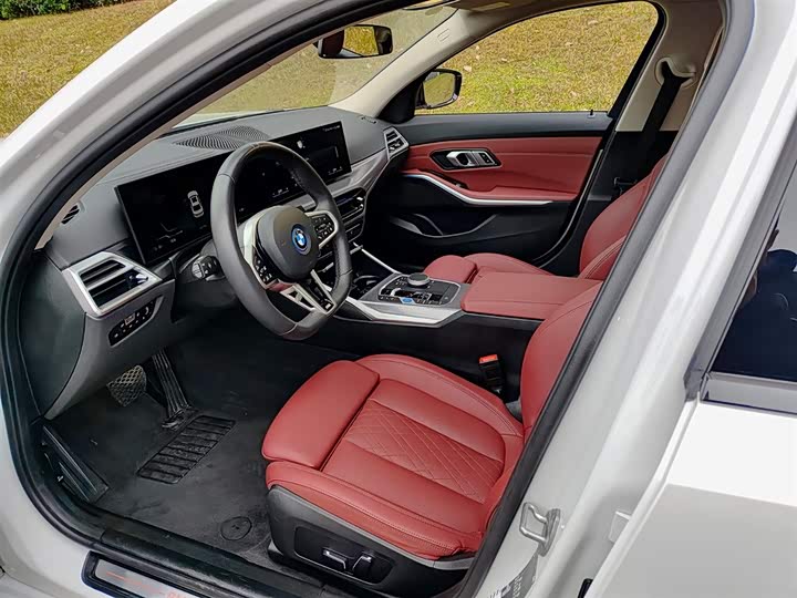 BMW i3 2025 2025款 eDrive 40 L 曜夜套装