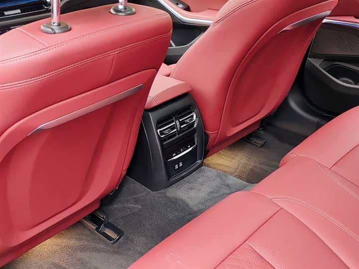 BMW i3 2025 2025款 eDrive 40 L 曜夜套装