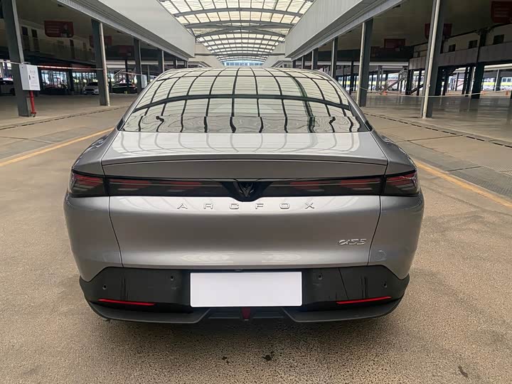 BAIC Arcfox Alpha S5 2025 2025款 560PRO 185kW