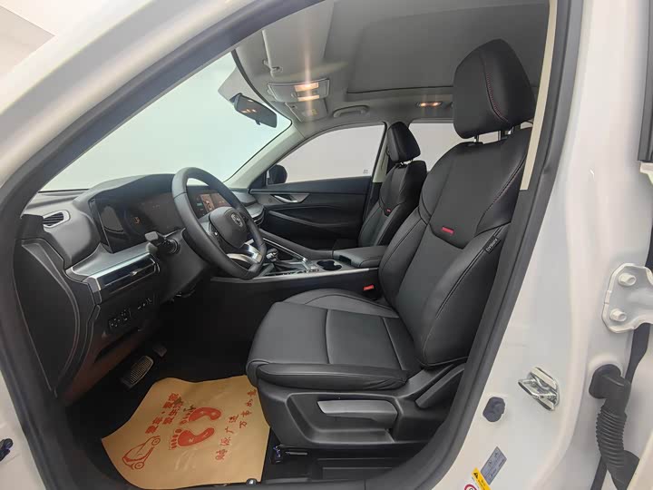 Changan CS35 Plus 2022 2022款 蓝鲸NE 1.4T DCT尊贵型