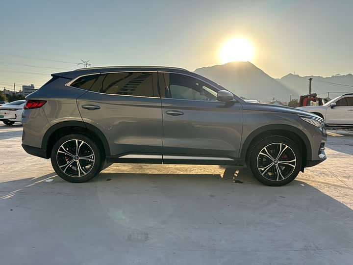 BYD Song Plus 2020 2020款 1.5T 自动旗舰PLUS