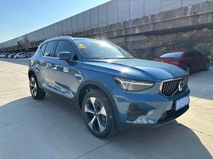 Volvo XC40 2024 2024款 B4 四驱智远豪华版