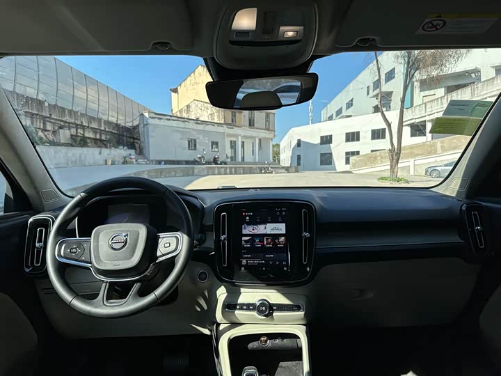 Volvo XC40 2024 2024款 B4 四驱智远豪华版