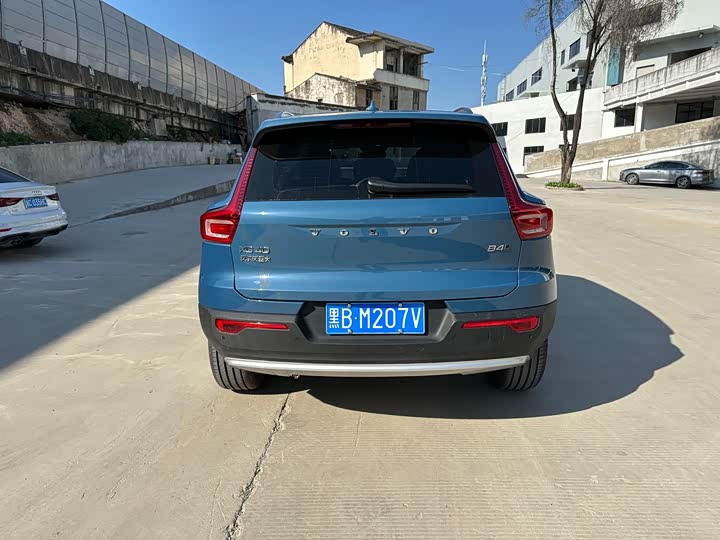 Volvo XC40 2024 2024款 B4 四驱智远豪华版