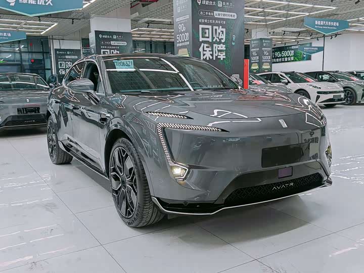 Avatr 11 2024 2024款 730 三激光后驱奢享版