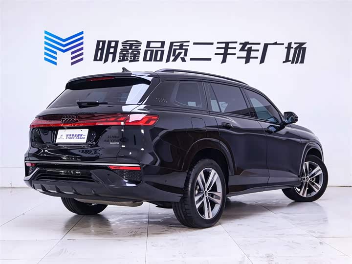 Audi Q6 2023 2023款 45 TFSI quattro 齐云型 飞骑套装