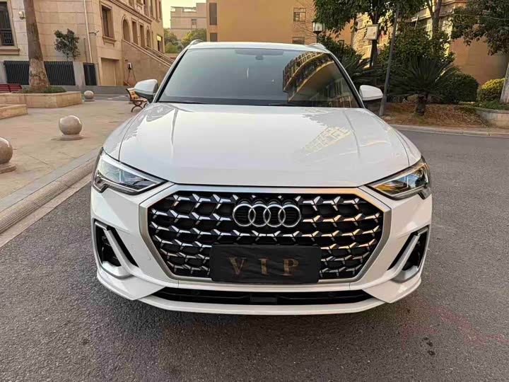 Audi Q3 2024 2024款 35 TFSI 时尚动感型