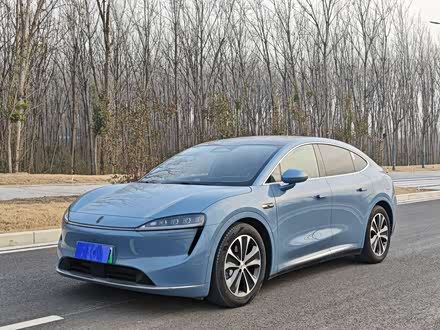 Luxeed R7 2025 2025款 增程 251km Pro