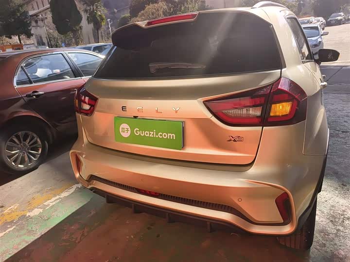 Geely Vision X3 2021 2021款 PRO 1.5L CVT尊贵型