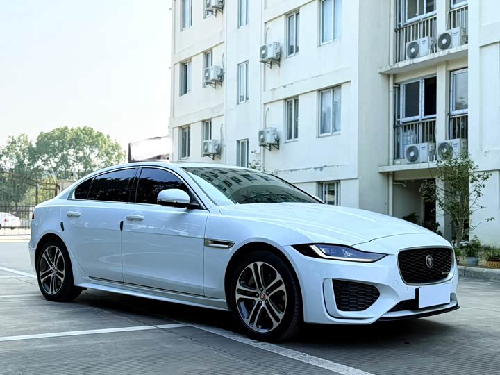 2024 Jaguar XE L
