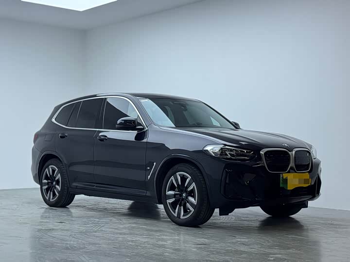 2024 BMW iX3