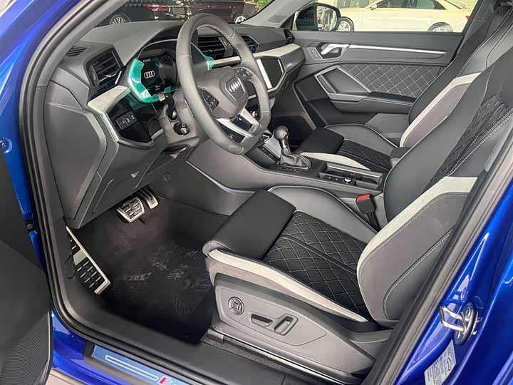 Audi Q3 2024 2024款 35 TFSI 时尚动感型