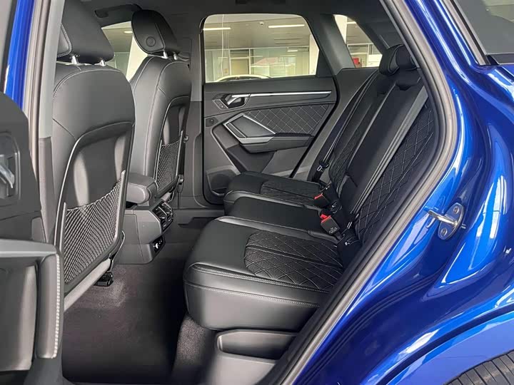 Audi Q3 2024 2024款 35 TFSI 时尚动感型