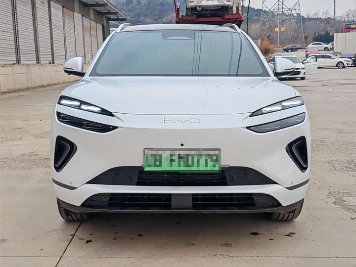 2025 BYD Sea Lion 06 Hybrid/EV