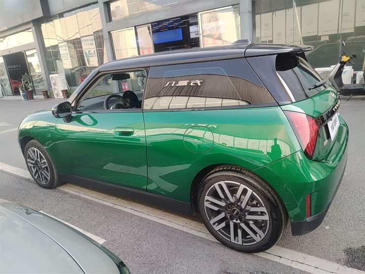 Mini Cooper 2024 2024款 456km COOPER E 经典派